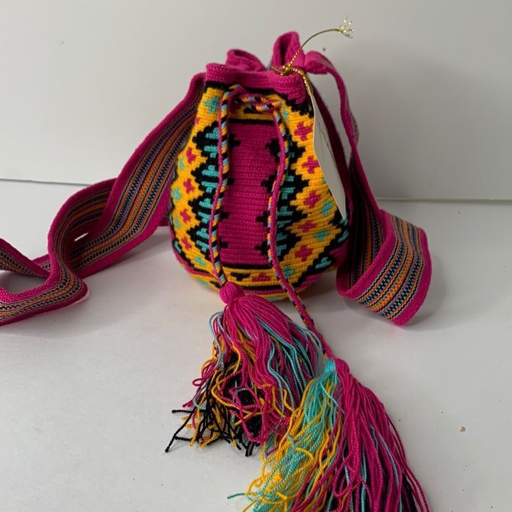 Wayuu Chila woven drawstring bucket crossbody bag NWT